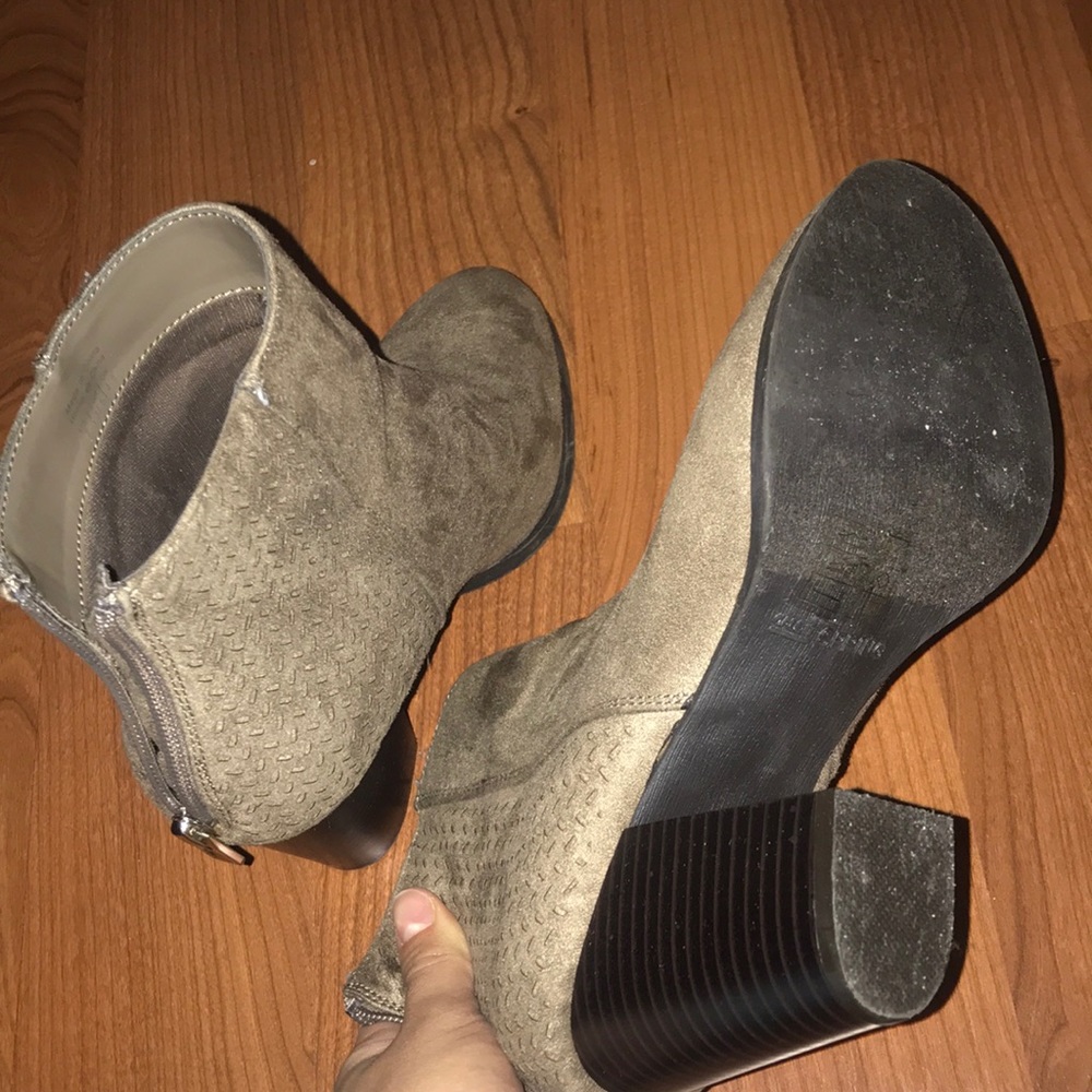 Booties - Picture 5 of 5